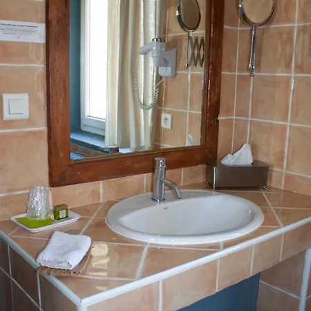 Logis La Magnanerie - Cote Bistro 3* Aubignosc