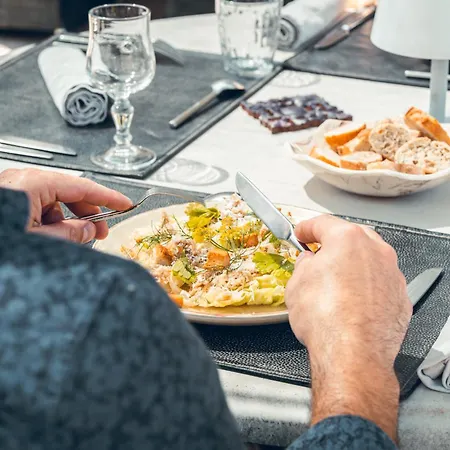 Logis La Magnanerie - Cote Bistro