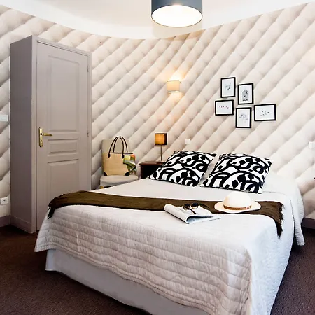 Logis La Magnanerie - Cote Bistro מלון 3*