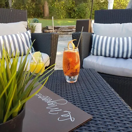 מלון Logis La Magnanerie - Cote Bistro 3*