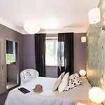 Logis La Magnanerie - Cote Bistro מלון 3*