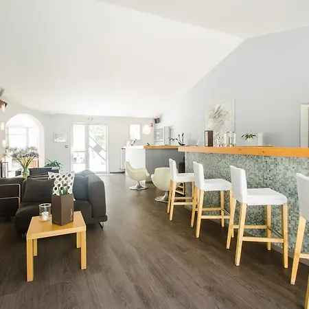 Logis La Magnanerie - Côté Bistro Aubignosc