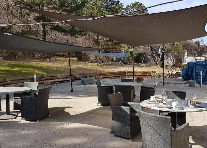 Logis La Magnanerie - Cote Bistro Hotel Aubignosc