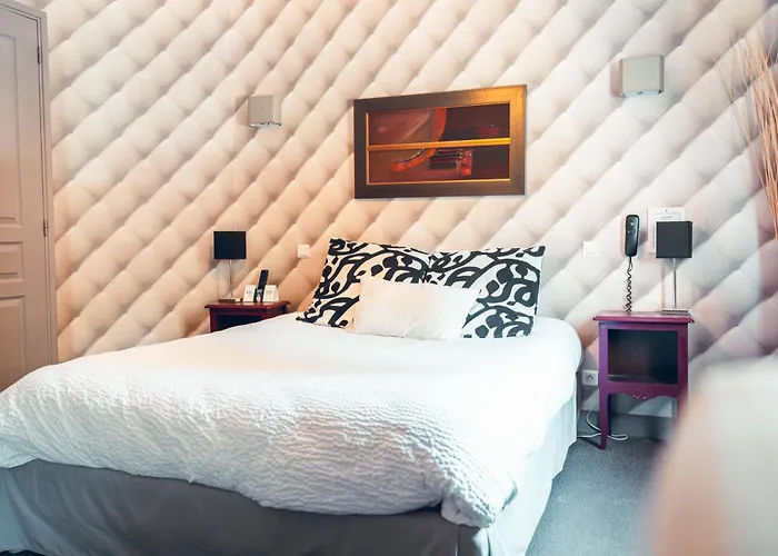 Logis La Magnanerie - Cote Bistro Hotel Aubignosc