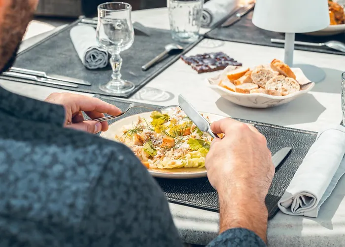 Logis La Magnanerie - Cote Bistro