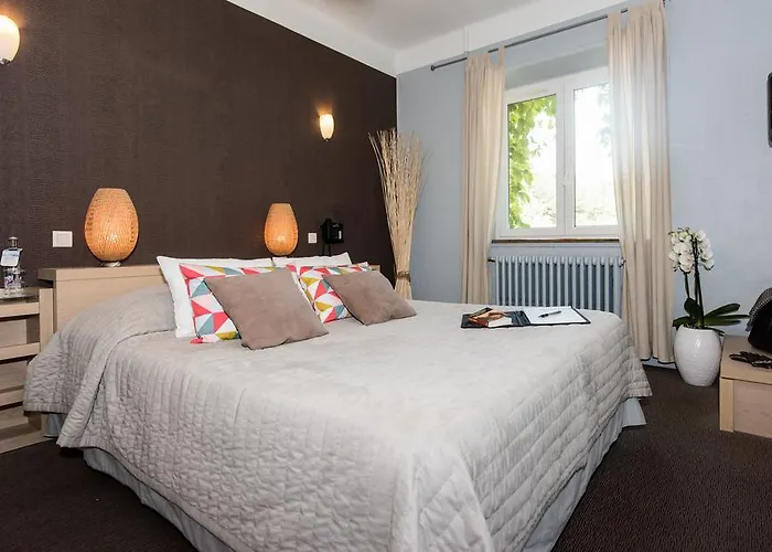 Logis La Magnanerie - Cote Bistro Hotel 3*